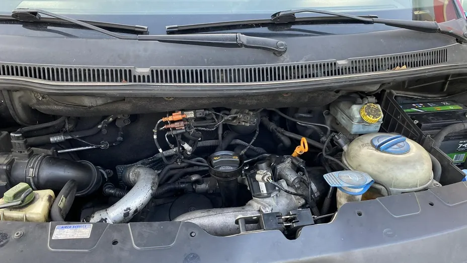 VOLKSWAGEN Transporter -