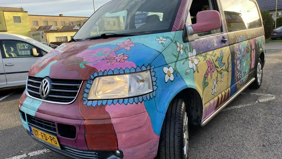 VOLKSWAGEN Transporter -