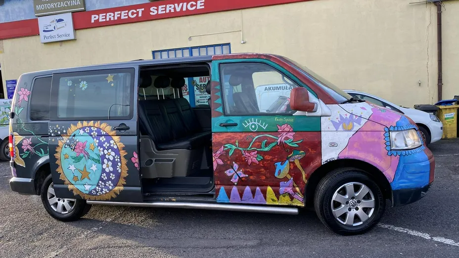 VOLKSWAGEN Transporter -