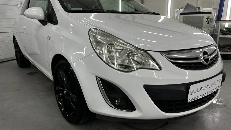 OPEL Corsa -