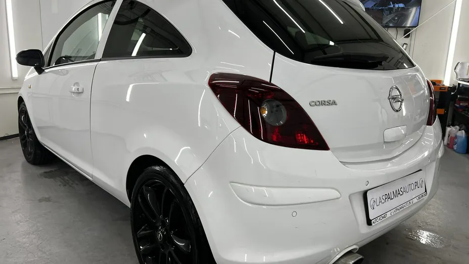 OPEL Corsa -