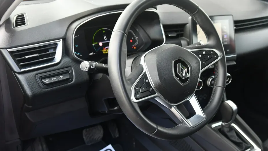 RENAULT Clio -