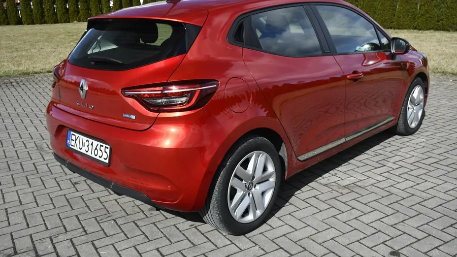RENAULT Clio -