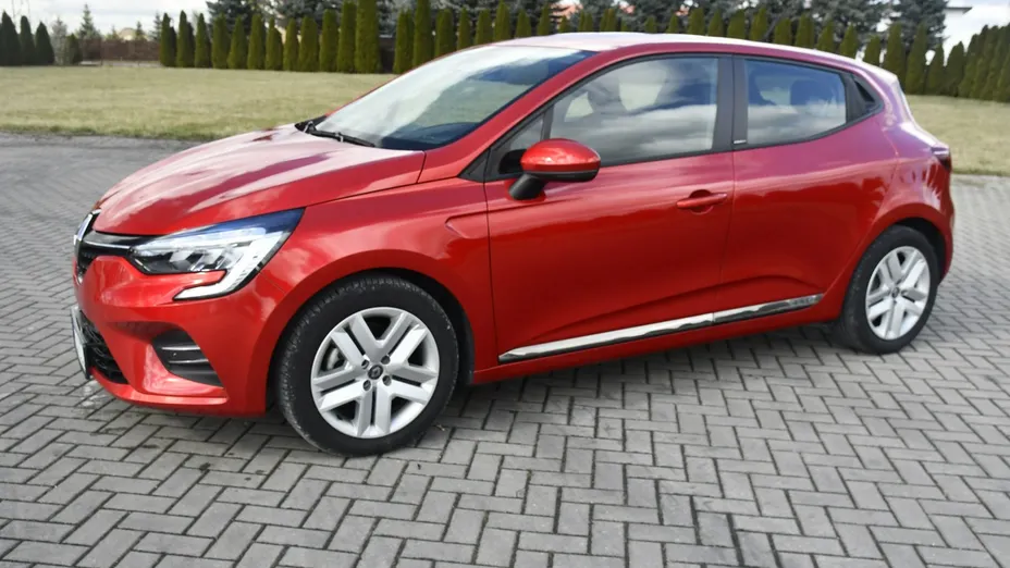 RENAULT Clio -