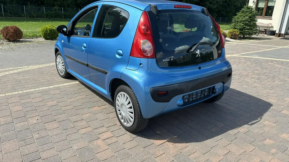 PEUGEOT 107 -