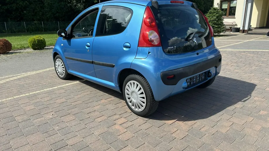 PEUGEOT 107 -