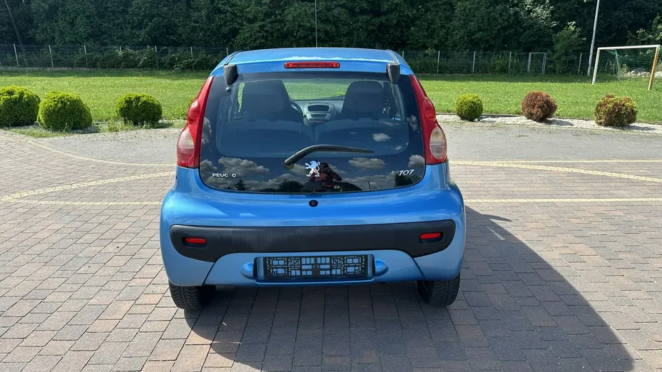 PEUGEOT 107 -