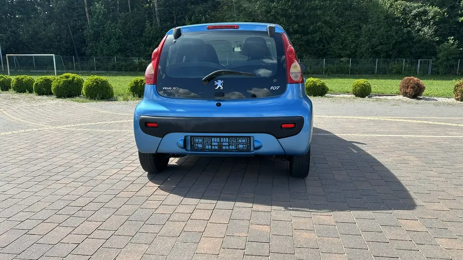 PEUGEOT 107 -