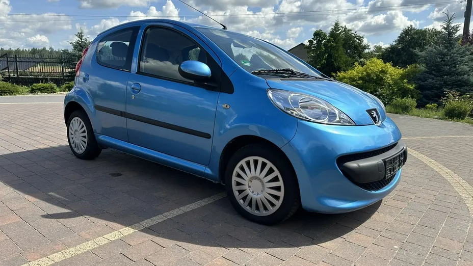 PEUGEOT 107 -