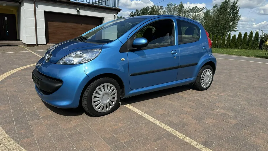 PEUGEOT 107 -