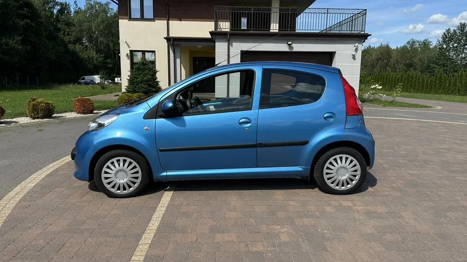 PEUGEOT 107 -