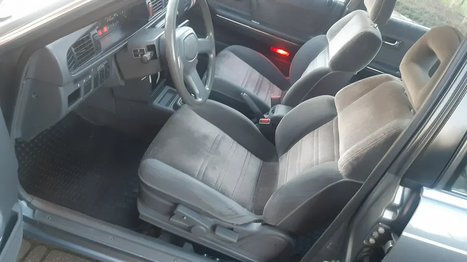 MAZDA 626 -