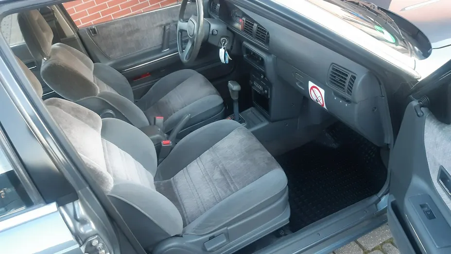 MAZDA 626 -