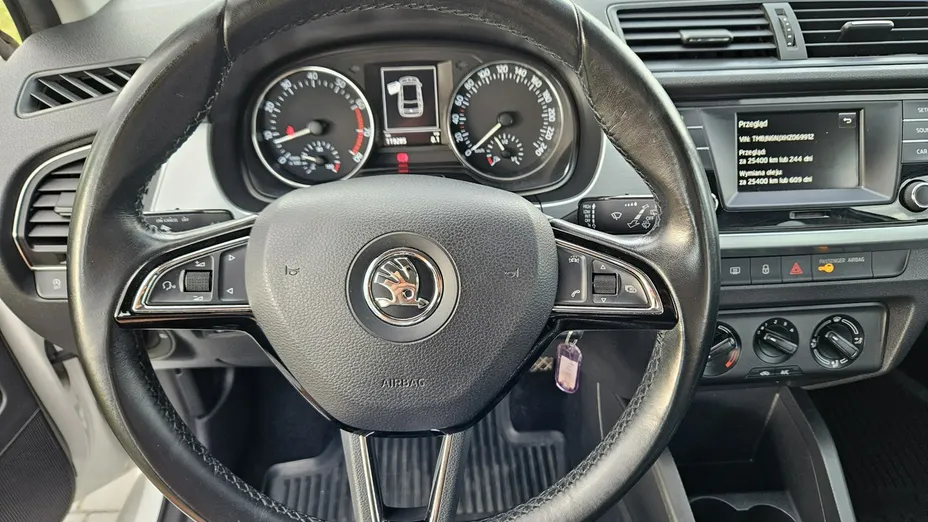 SKODA Fabia -