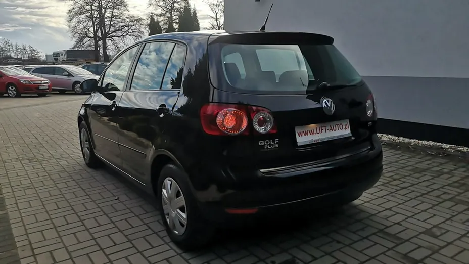 VOLKSWAGEN Golf Plus -