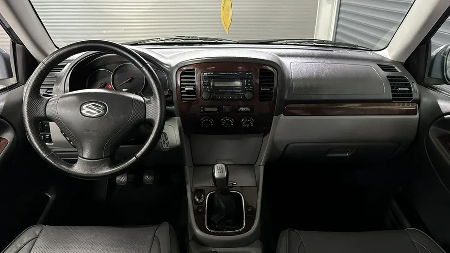 SUZUKI Grand Vitara -