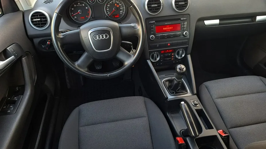 AUDI A3 -