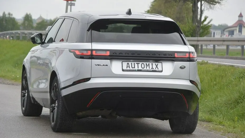 LAND ROVER Range Rover Velar -
