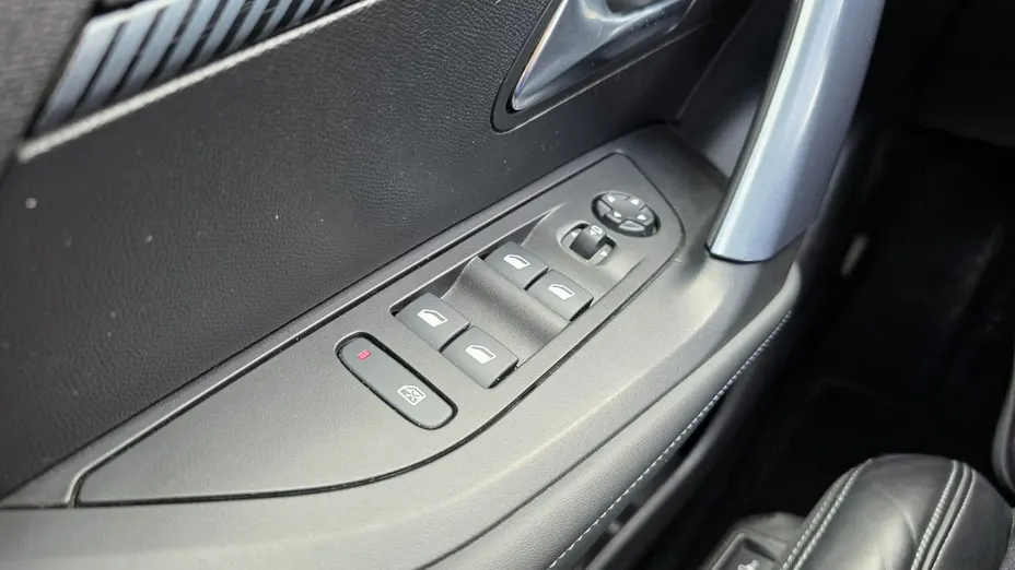 PEUGEOT 2008 -
