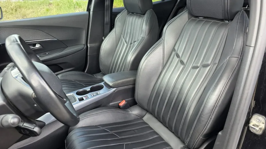 PEUGEOT 2008 -