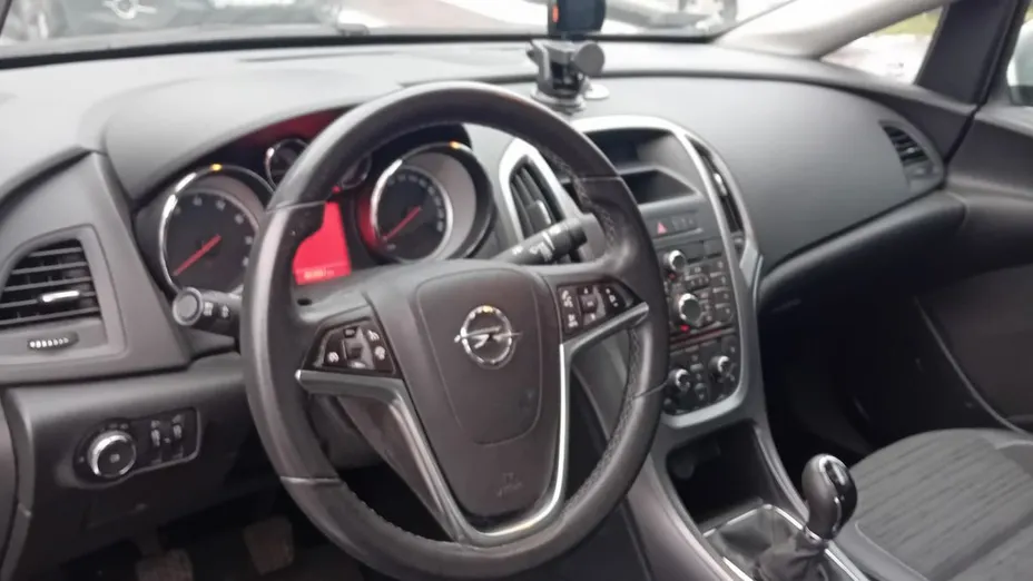 OPEL Astra -