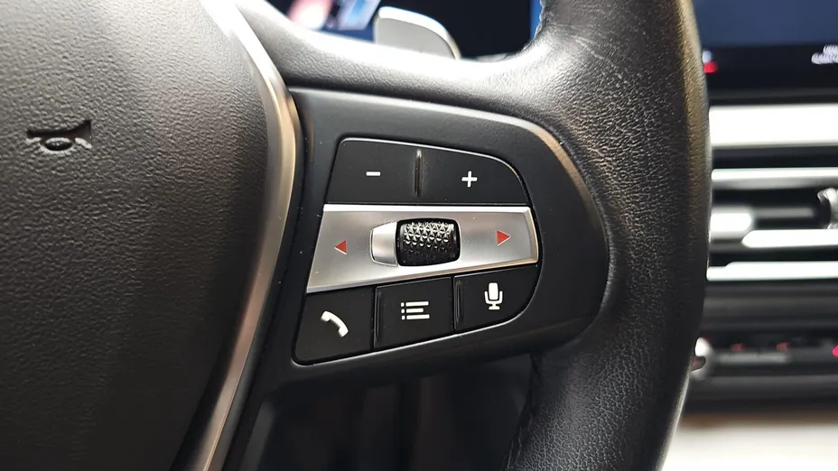 BMW Seria 3 330i xDrive aut