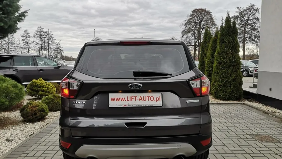 FORD Kuga -