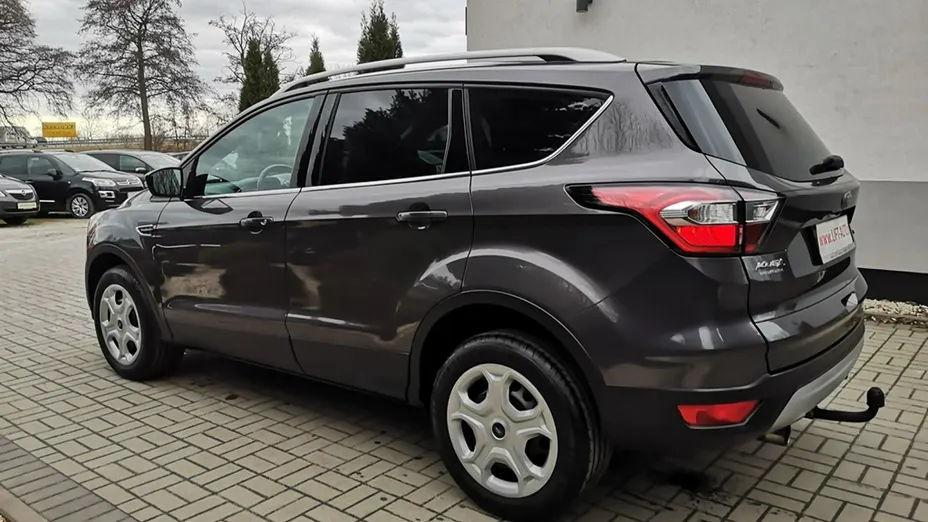 FORD Kuga -