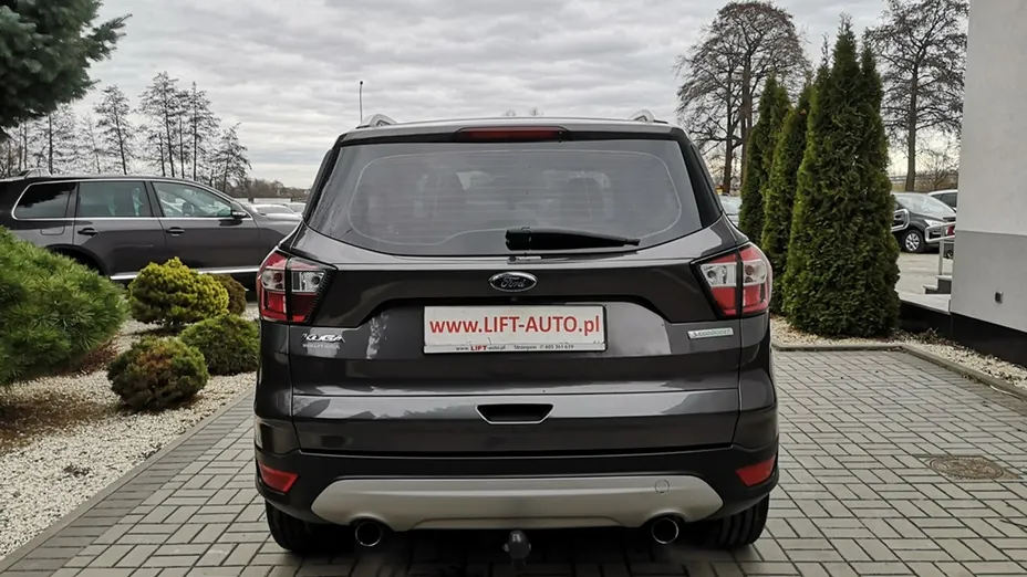 FORD Kuga -