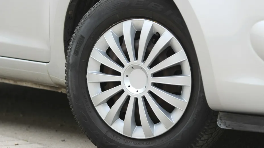 HYUNDAI i20 -