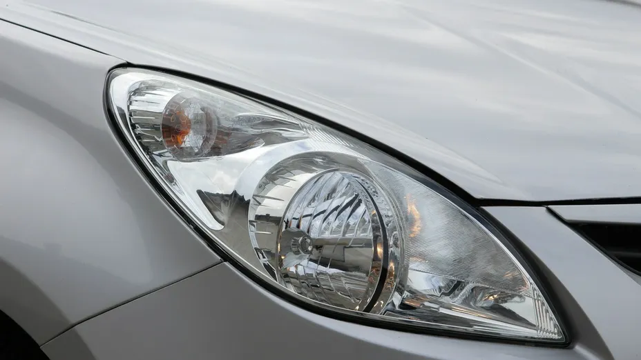 HYUNDAI i20 -