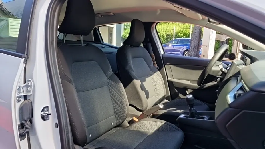 RENAULT Clio -
