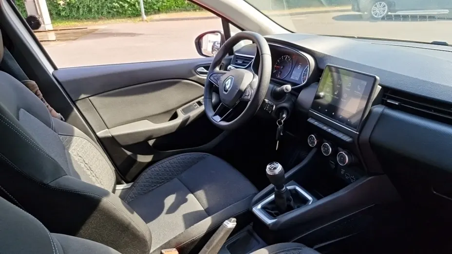 RENAULT Clio -