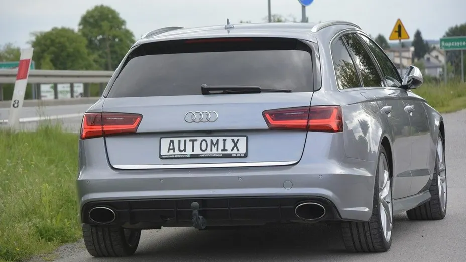 AUDI A6 -