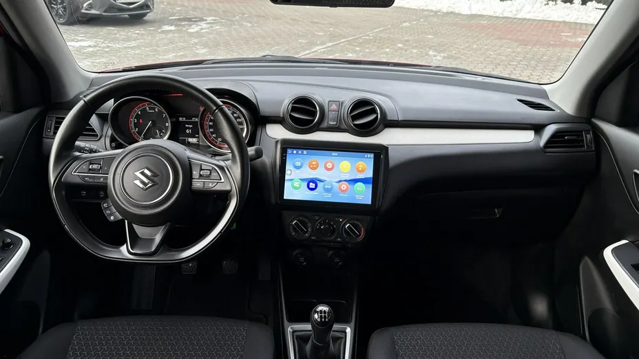 SUZUKI Swift -