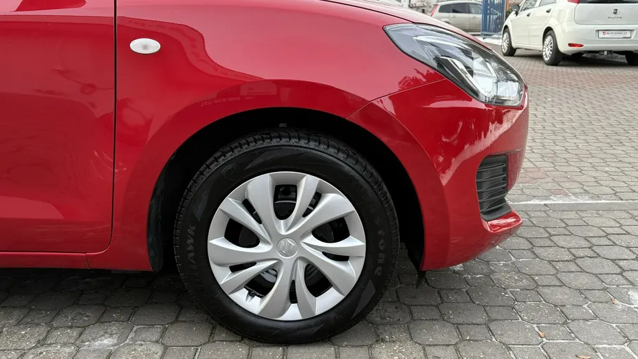 SUZUKI Swift -