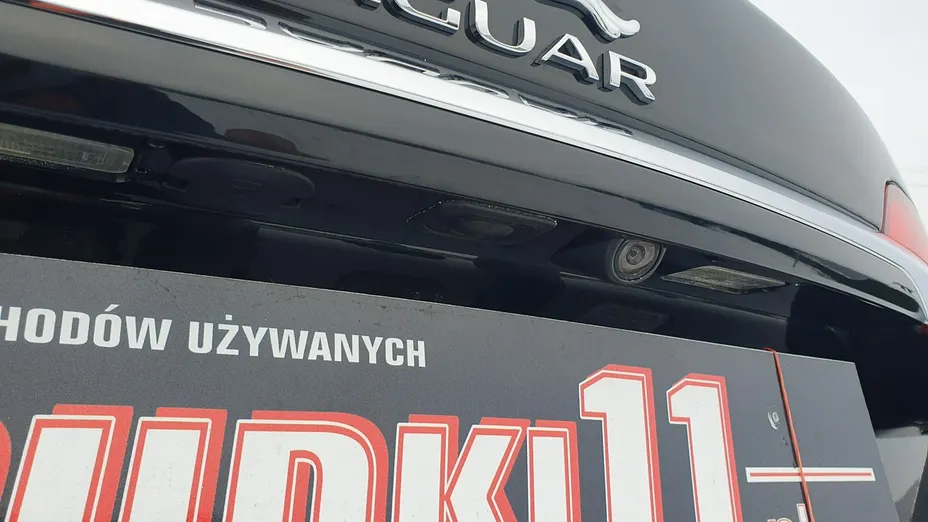 JAGUAR XF -