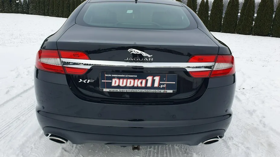 JAGUAR XF -