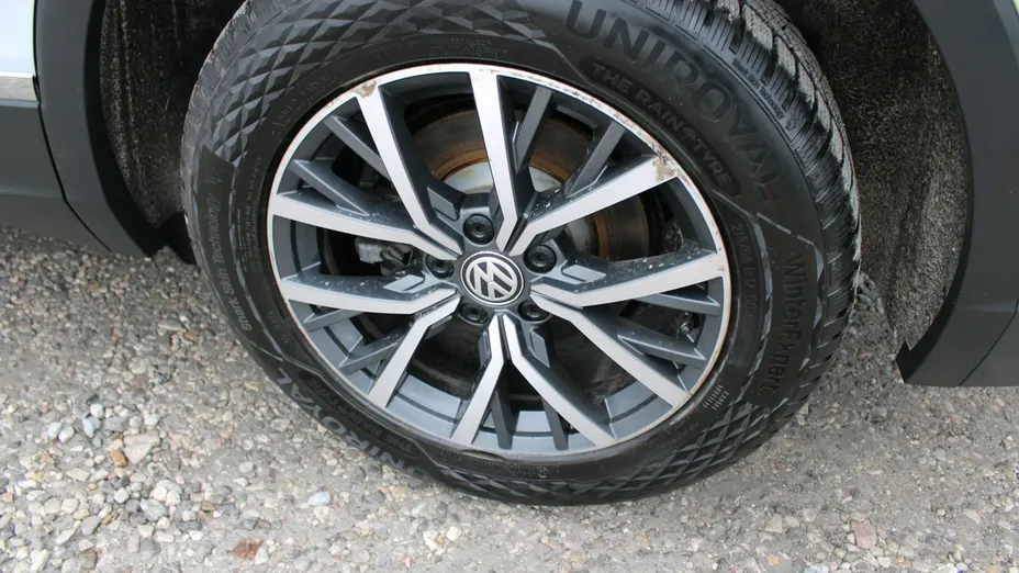 VOLKSWAGEN Tiguan Allspace -