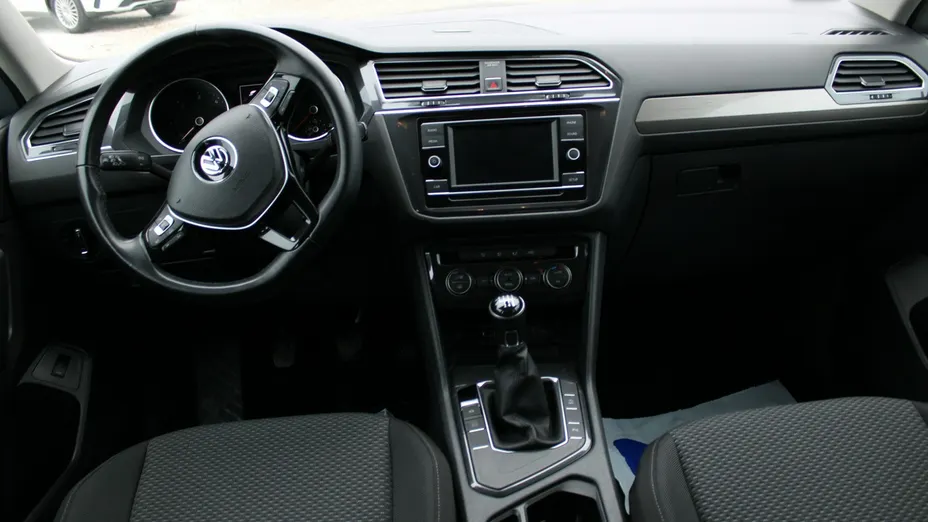 VOLKSWAGEN Tiguan Allspace -