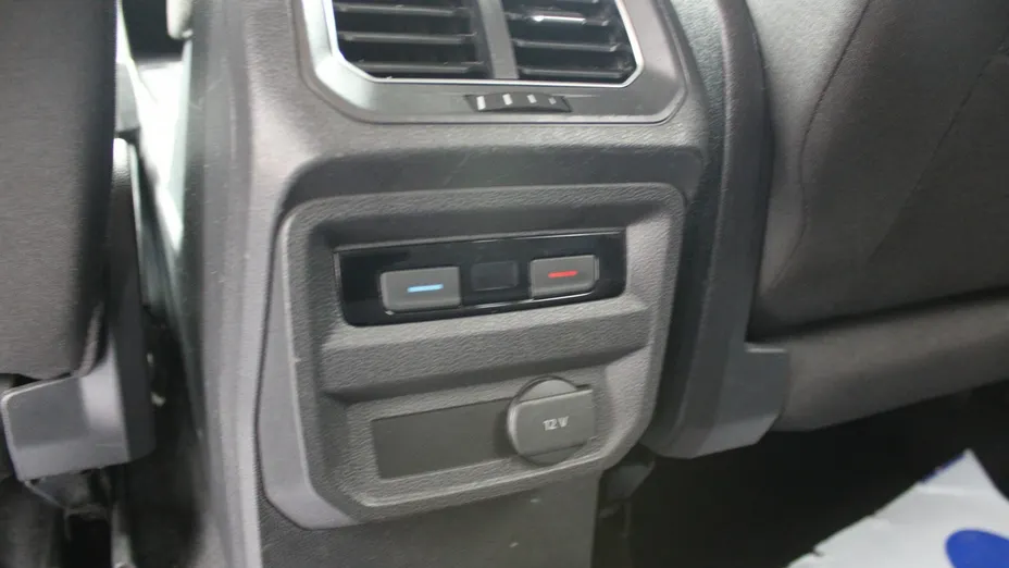VOLKSWAGEN Tiguan Allspace -