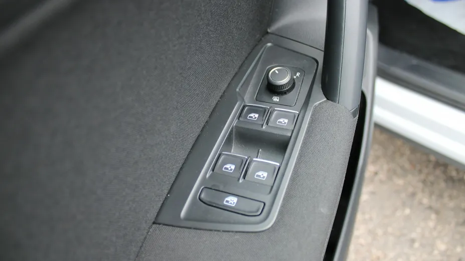 VOLKSWAGEN Tiguan Allspace -