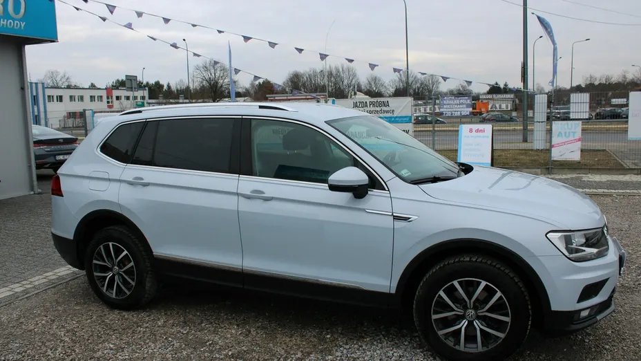 VOLKSWAGEN Tiguan Allspace -