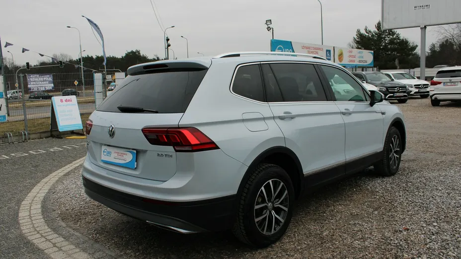 VOLKSWAGEN Tiguan Allspace -