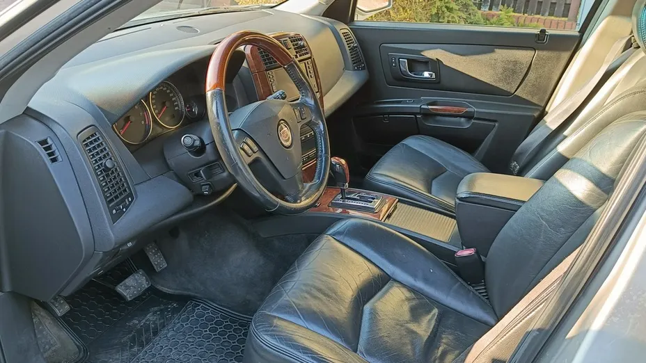 CADILLAC SRX -