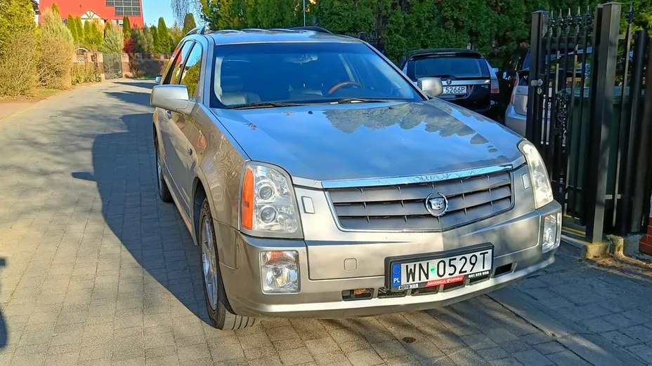 CADILLAC SRX -