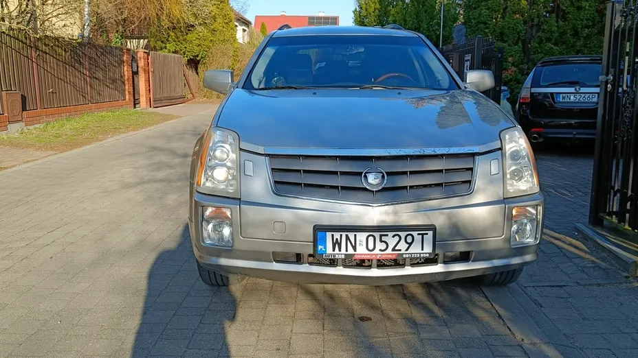CADILLAC SRX -