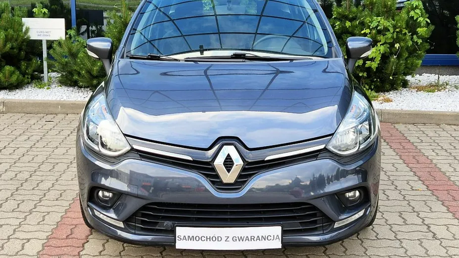 RENAULT Clio -
