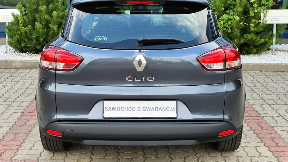 RENAULT Clio -