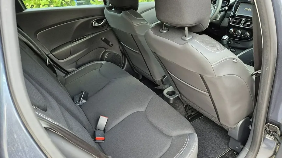 RENAULT Clio -